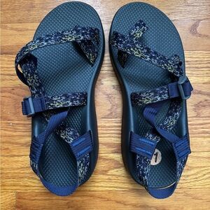 Chaco Z/2 Classic Sandals (Men’s) - Navy and Black BRAND NEW